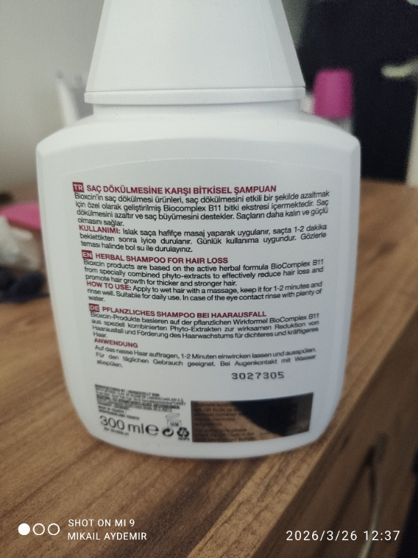 Bioxcin Yağlı Saçlar İçin 3 Al 2 Öde Bitkisel Şampuan 3×300 ml Arındırıcı Etki Sağlayan