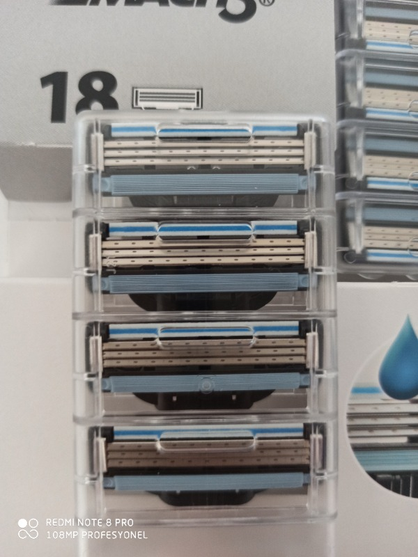 Gillette Mach3 18'li Yedek Tıraş Bıçağı Karton Paket
