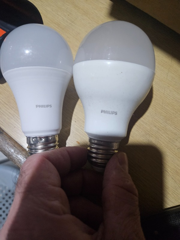 Philips 13W - 100W 6500K Beyaz Işık E27 Essential LED Ampul 12'li