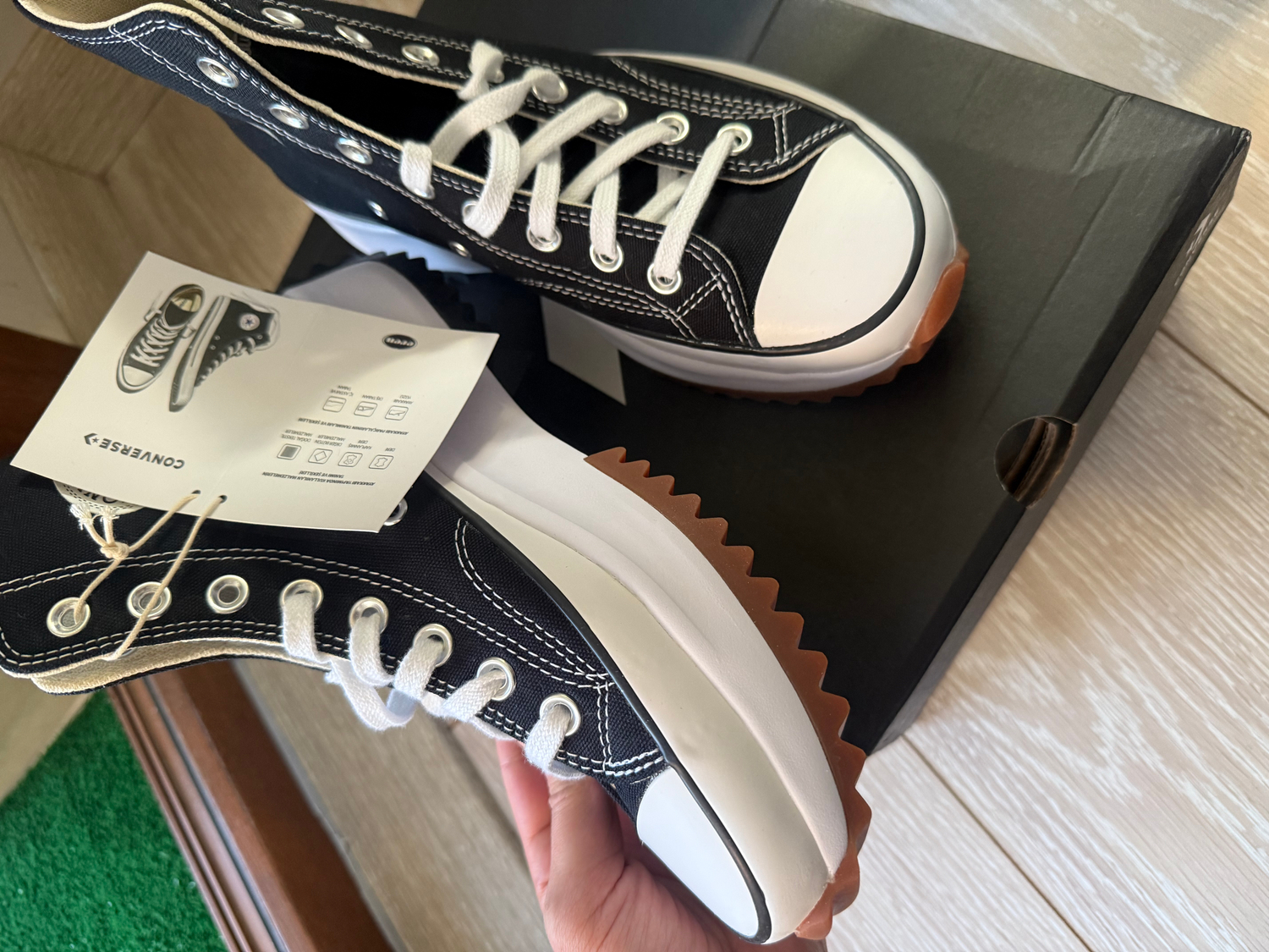 Converse Run Star Hike