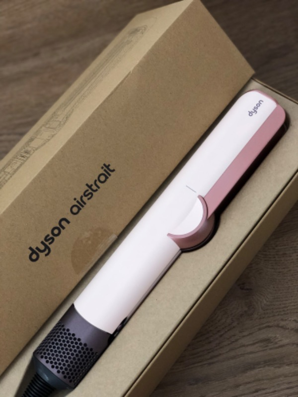 Dyson Airstrait™ Saç Düzleştirici (Ceramic Pink)