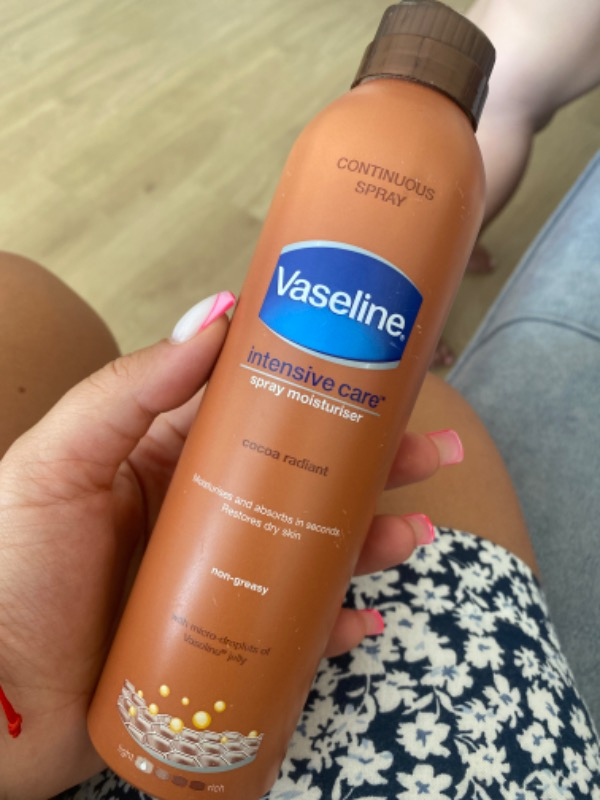 Vaseline Sprey Krem Kakao Işıltısı 190 GR