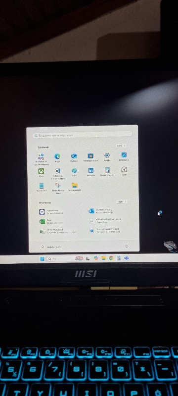 Microsoft Windows 11 Pro Retail Ömür Boyu Elektronik Lisans - 2025 Key ve Ürün Anahtarı