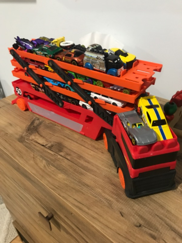 Hot Wheels Mega Tır, 3 yaş ve üzeri, GHR48