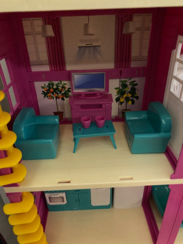 Lola’nın Tatil Evi