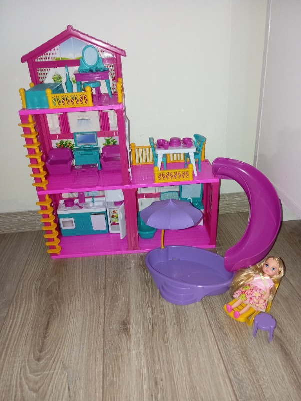Dede Lola'nın Tatil Evi