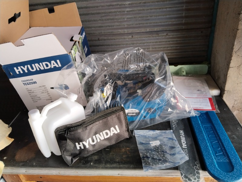 Hyundai TCS2500 Motorlu Testere 1,2 Hp