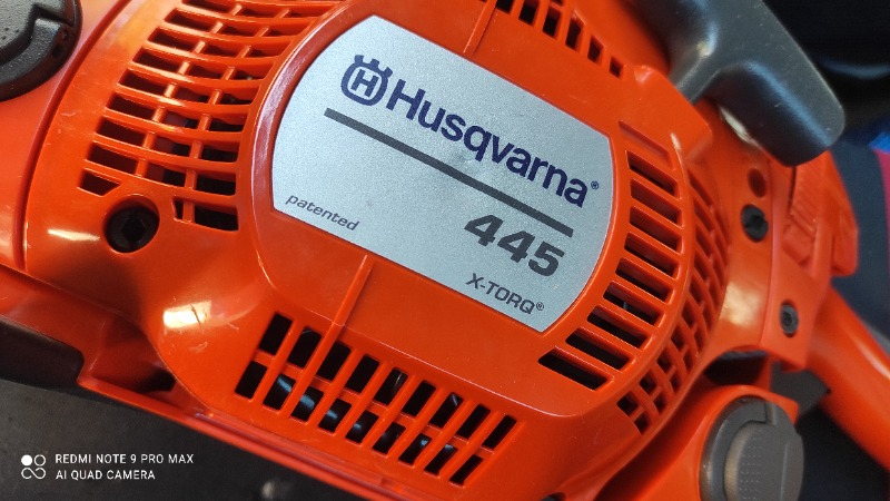 Husqvarna 445 Benzinli Ağaç Motoru 45 cm Pala