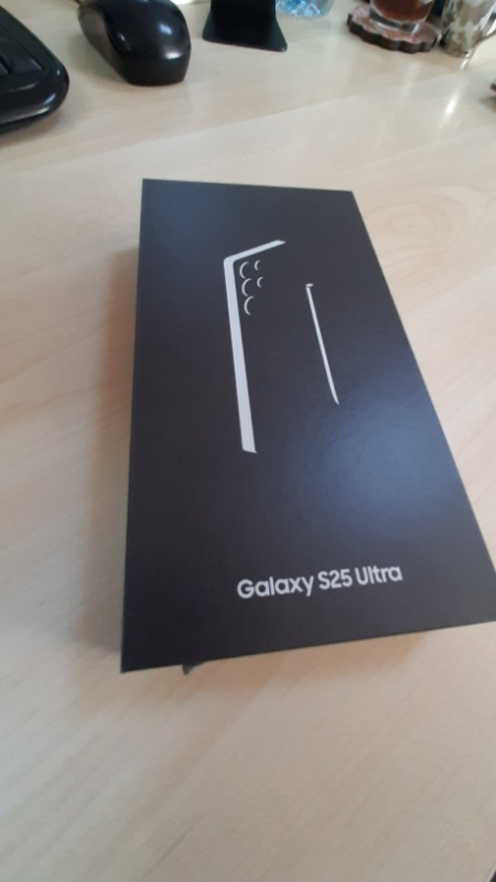 Samsung Galaxy S25 Ultra 1 Tb 12 GB Ram (Samsung Türkiye Garantili) Gri Titanyum