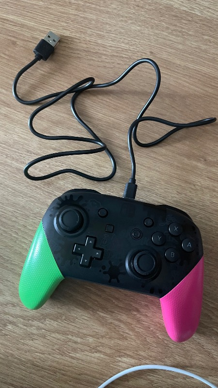 Nintendo Switch Pro Controller Splatoon 2 Edition