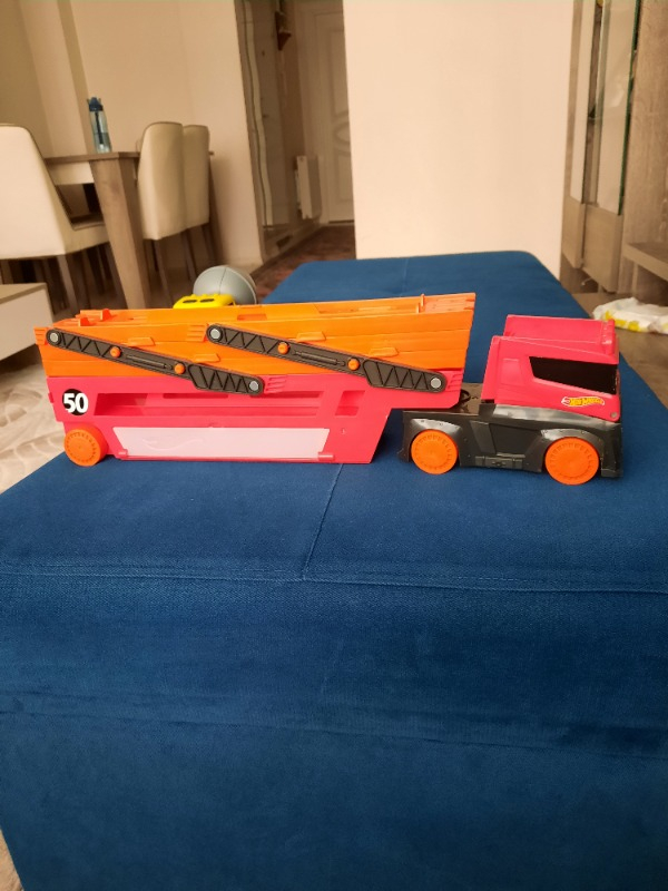 Hot Wheels Mega Mega Tır Turuncu, 50 Araç Kapasiteli, Rampalı Ghr48