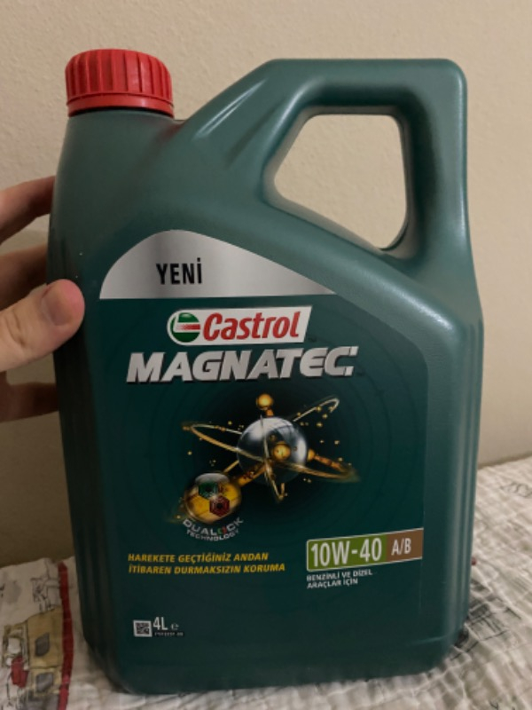 Castrol Magnatec 10W-40 A3/B4 Benzinli Araçlar için 4 Litre Motor Yağı ( Üretim Yılı: 2023 )