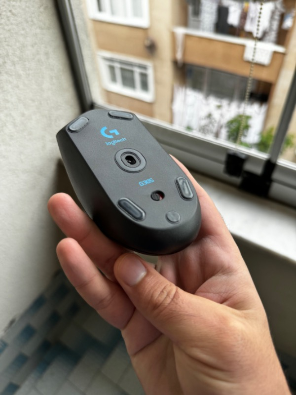 Logitech G G305 LIGHTSPEED 12.000 DPI Kablosuz Oyuncu Mouse - Siyah