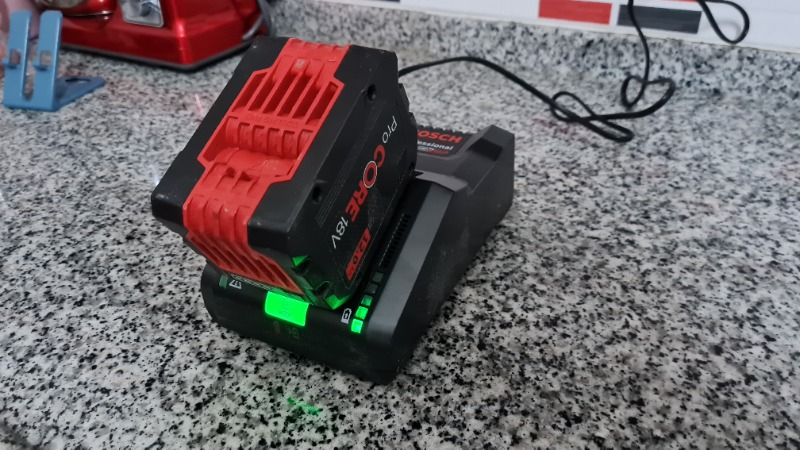 Bosch Gal 18V-160 Şarj Cihazı