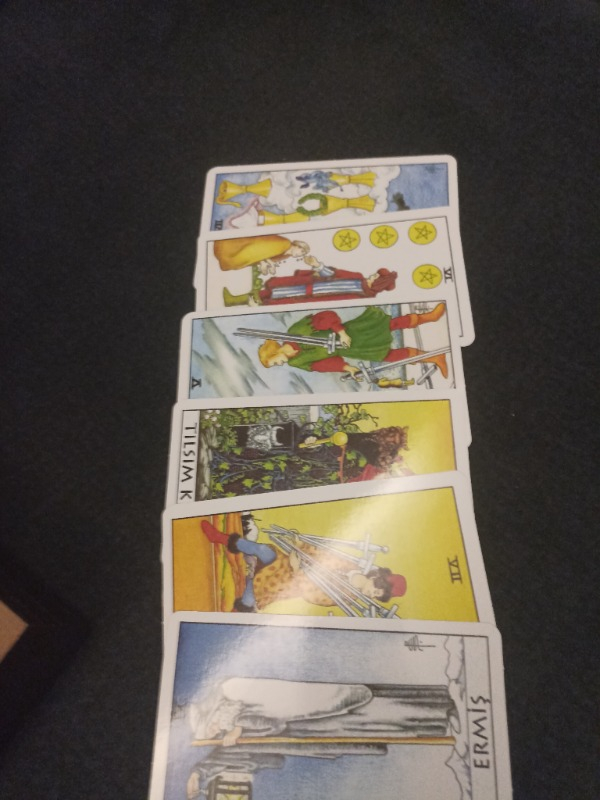 Tarot Destesi ve Kitabı (Ahşap Kutulu) - Hilal Altundal