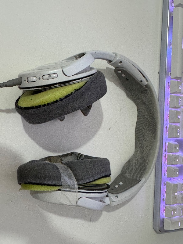 Steelseries Arctis Nova 1 Multi-System Oyun Kulaklığı - Beyaz