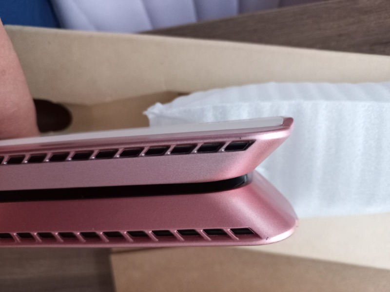 Dyson Airstrait™ Ceramic Pink Saç Düzleştirici, Islak Ve Kuru Saçta Hızlı, Pürüzsüz Ve Parlak Şekillendirme