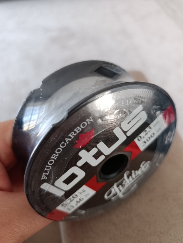 Lotus Fluorocarbon Kaplama 300 M Gri Misina