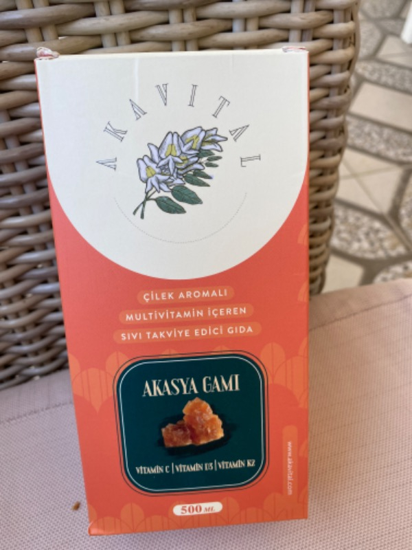 Akavital Çilek Aromalı Multivitamin Içeren T.e.g 500 ml X2