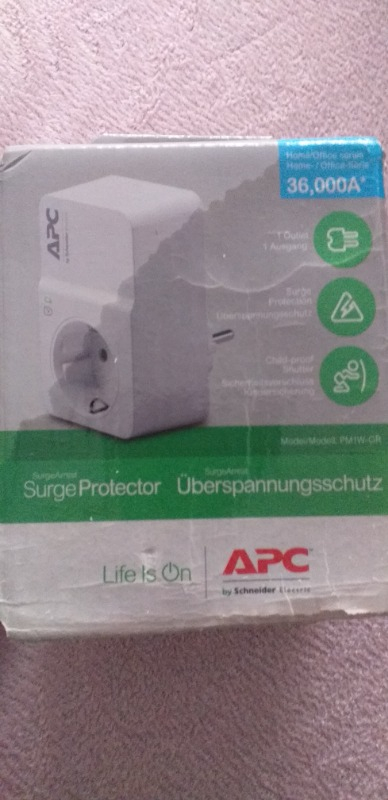 Schneider Electric APC Tekli Akım Korumalı Priz 230V