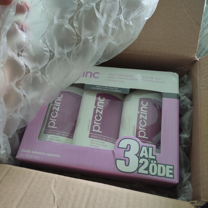Prozinc Arındırıcı Şampuan Yağlı Ve Kepekli Saçlar Için Günlük Kullanım Şampuanı 3x300ml