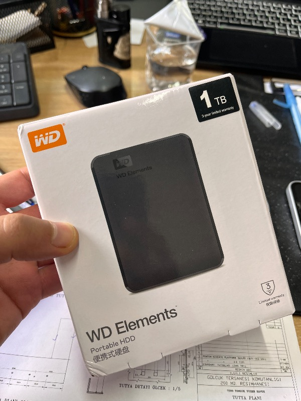 WD Elements 1TB 2.5' USB 3.0 Taşınabilir Disk (WDBUZG0010BBK-WESN)
