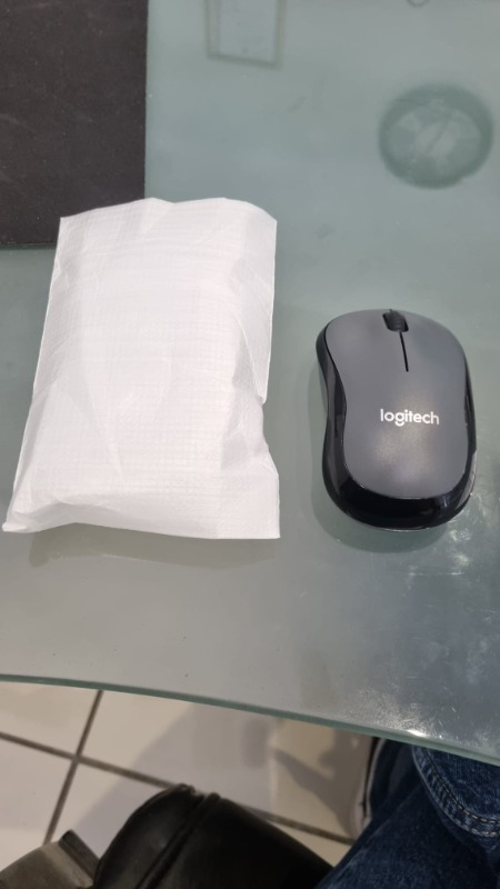 Logitech M220 Sessiz Kompakt Kablosuz Mouse - Siyah