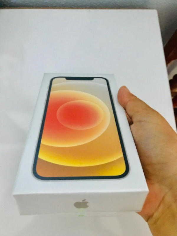iPhone 12 64 GB