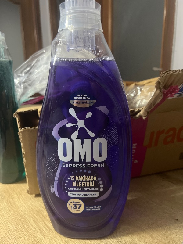 Omo Express Fresh Capcanlı Siyahlar Sıvı Çamaşır Deterjanı 1480 ml
