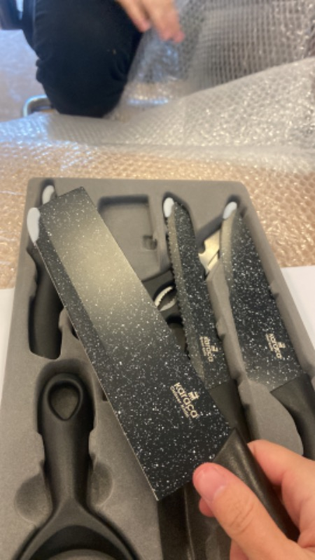 Karaca Black Stone 6 Parça Makas ve Soyacaklı Bıçak Seti