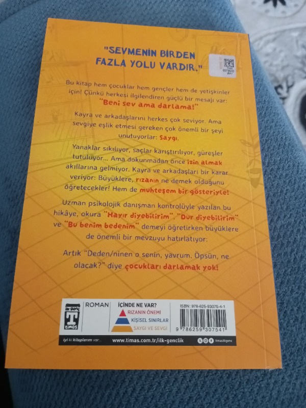 İlk Genç Timaş Beni Sev Ama Darlama - Ece Erdoğuş Levi