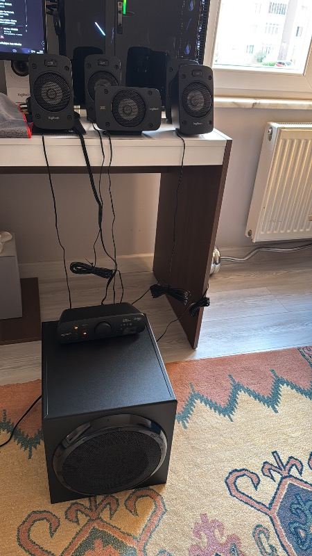 Logitech Z906 500 Watt 5.1 Surround Ses Hoparlör - Siyah
