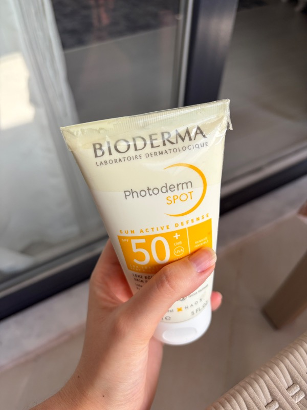 Bioderma Photoderm SPOT SPF50+ Yüksek Korumalı Yüz ve Vücut Güneş Kremi 150 ml