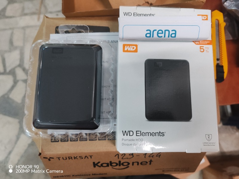 WD 5TB Elements Portable External Hard Drive, USB 3.0 - WDBU6Y0050BBK-WESN Harici Harddisk