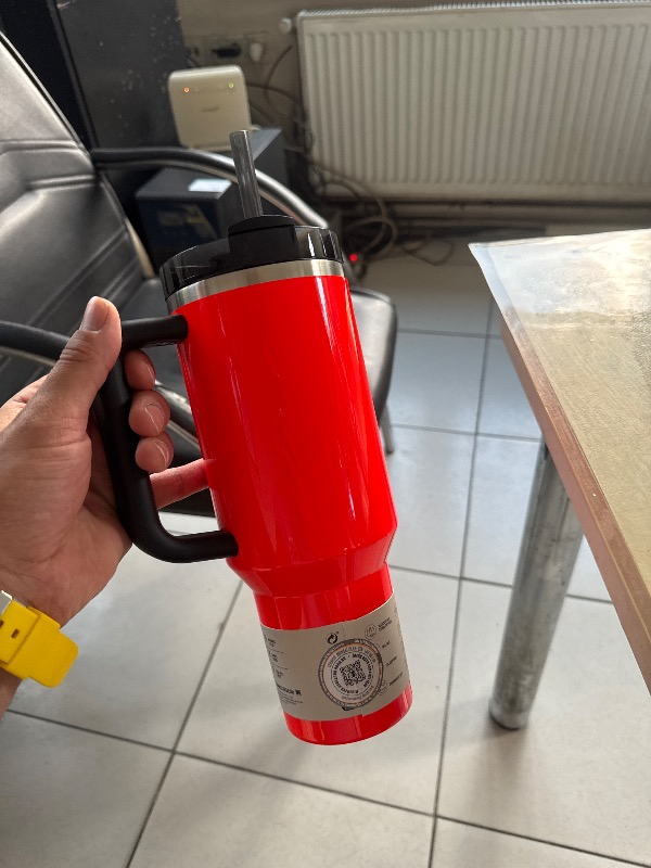 Stanley Quencher Neon Özel Seri Pipetli Termos 1,18 Lt