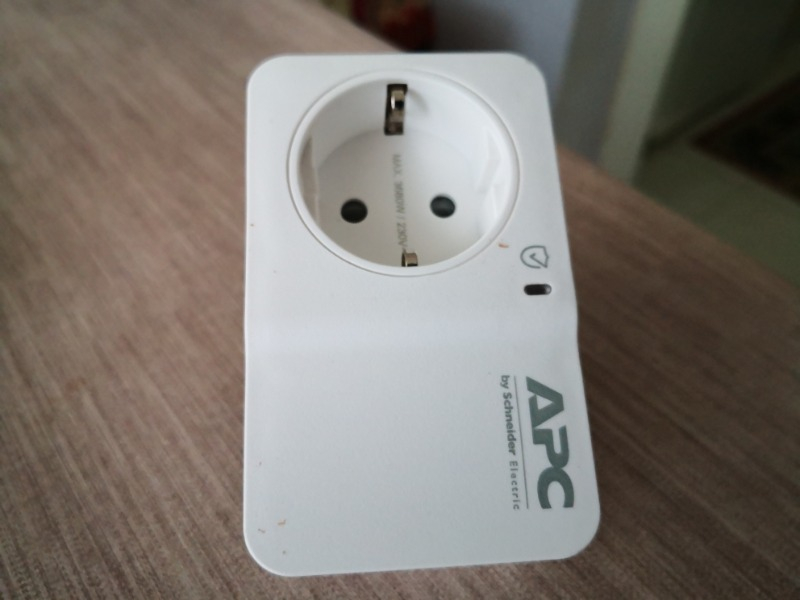Schneider Electric APC Tekli Akım Korumalı Priz 230V