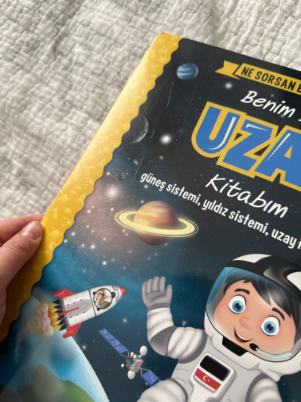 Ne Sorsan Bilir Minik: Benim İlk Uzay Kitabım - M. Sacide Kafalı