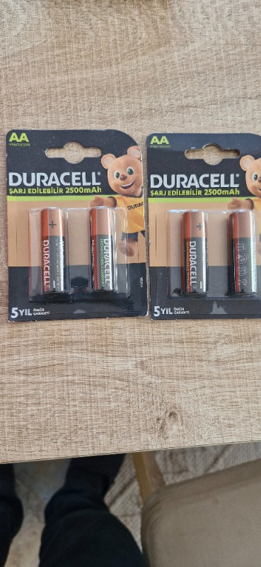 Duracell Şarj Edilebilir AA Pil (2'li Paket), 2500 mAh NiMH, önceden şarj edilmiş, 1 Numaralı En Uzun Ömürlü Şarj Edilebilir pilimiz