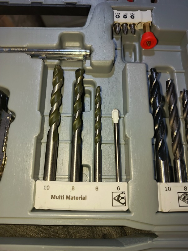 BOSCH X-LİNE PREMİUM DELME&VİDALAMA SET 76 PARÇA 2.608.P00.234