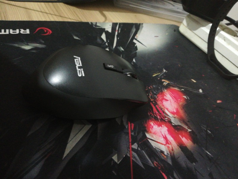 Asus WT425 Kablosuz Optik Sessiz Tıklama Özellikli Siyah Mouse