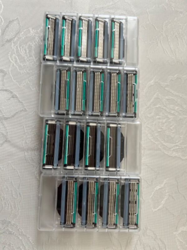 Gillette Mach3 18'li Yedek Tıraş Bıçağı Karton Paket