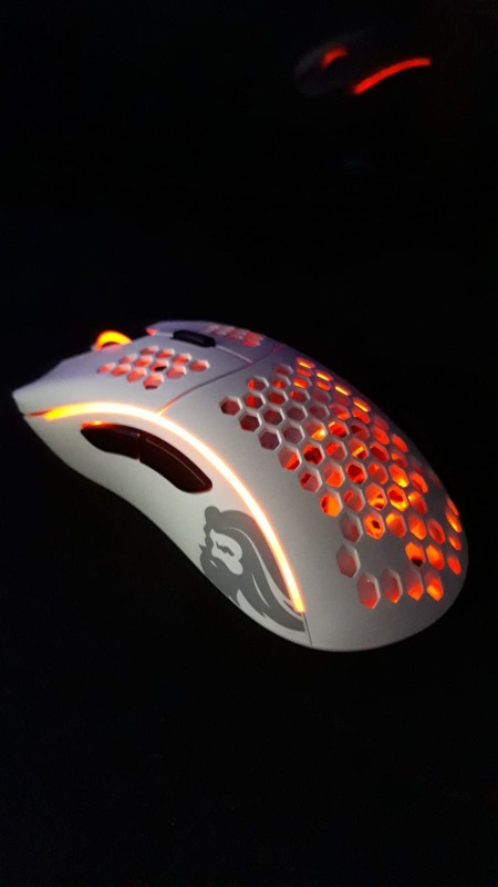 Glorious Model D Kablolu Mat Beyaz RGB Oyuncu Mouse 69Gr