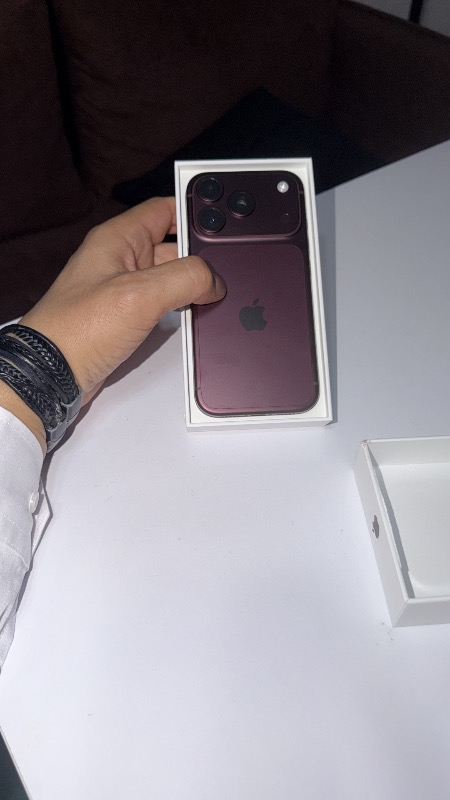 Apple iPhone 18 Pro 256 GB Burgonya