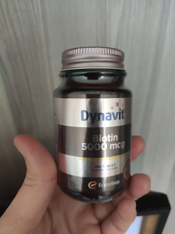 Dynavit Biotin 5000 mcg 100 Tablet Takviye Edici Gıda Türkiye Menşeli Saç ve Cilt Sağlığı İçin