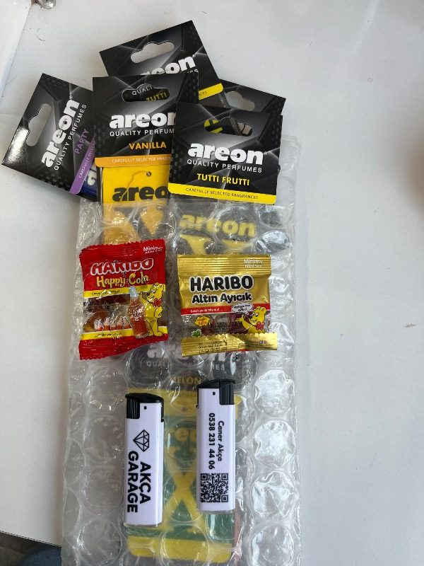 Areon x Kiss (Öpücüklü Areon)