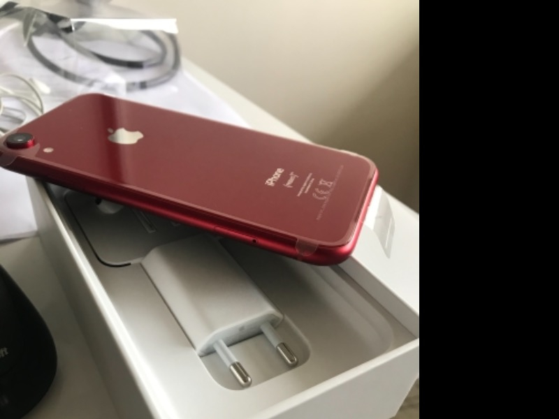 iPhone XR 64 GB