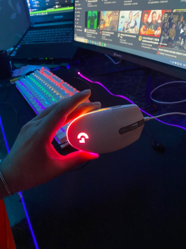 Logitech G G102 LIGHTSYNC RGB Aydınlatmalı 8.000 DPI Kablolu Oyuncu Mouse - Beyaz