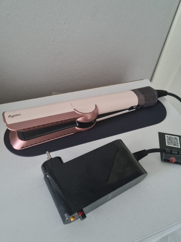 Dyson Airstrait™ Saç Düzleştirici (Ceramic Pink)
