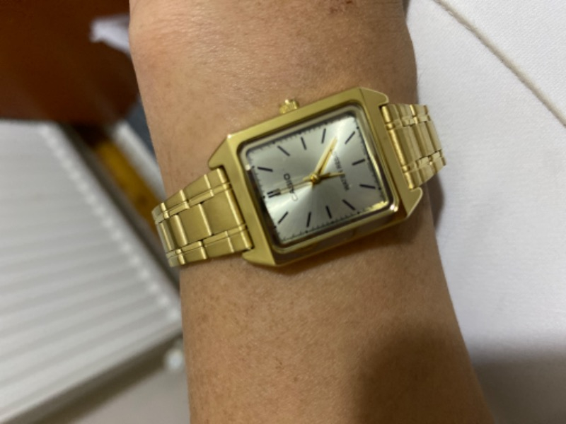 Casio LTP-V007G-9EUDF Standart Kadın Kol Saati