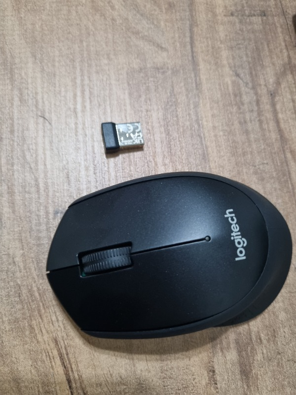 Logitech M330 Sessiz Kablosuz Optik Mouse - Siyah